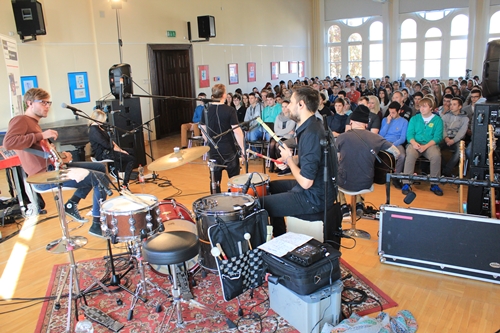 konzert_michme31_20151102.jpg konzert_michme31_20151102.jpg