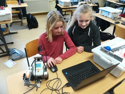 roboter_an_schulen_24_20190226.jpg roboter_an_schulen_24_20190226.jpg